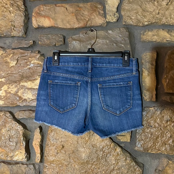 Old Navy Jean shorts size 0 - Picture 2 of 3